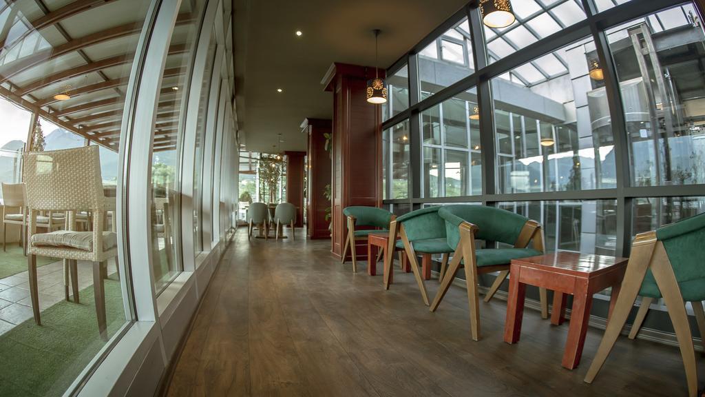 Hotel Semitronix Печ Экстерьер фото